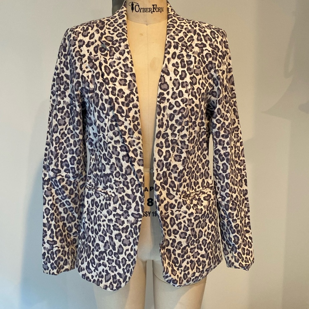 Animal print blazer size large